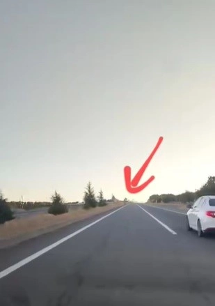 Araç takla attı, o anlar kamerada: 1 yaralı
