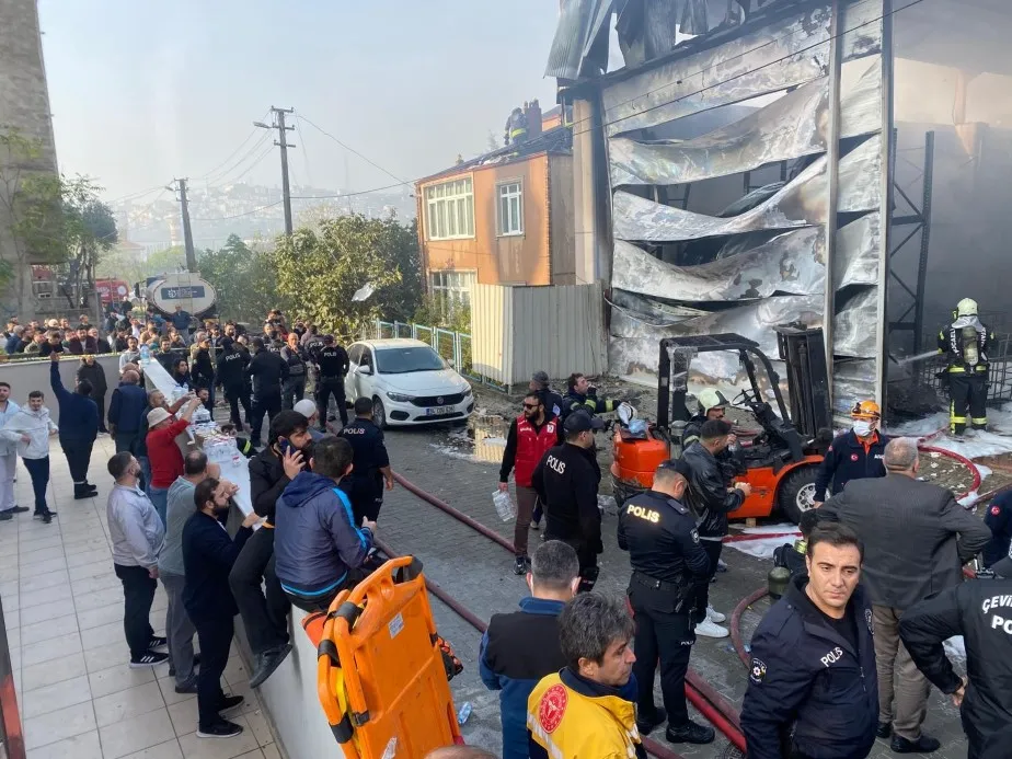 Kocaeli’nde kozmetik fabrikasında yangın: 6 ölü, 1 yaralı