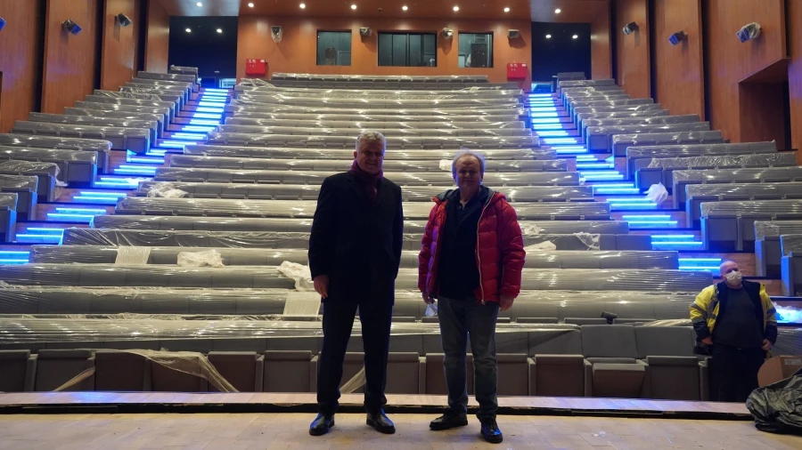 Devlet Tiyatroları sanatçısı Kurtuldu LYSA’ya hayran kaldı
