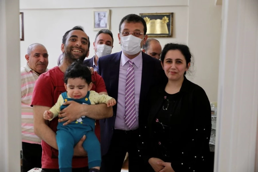 İMAMOĞLU: “BİR ANNENİN DUASINI ALIYORSAM, NE MUTLU BANA”