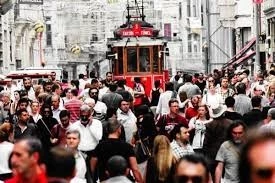 İSTANBUL’A GELEN TURİST SAYISI YÜZDE 47,7 AZALDI
