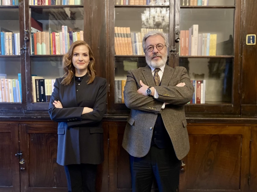 SİMGE FISTIKOĞLU, PROF. DR. MAHMUT EROL KILIÇ İLE KONUŞTU.