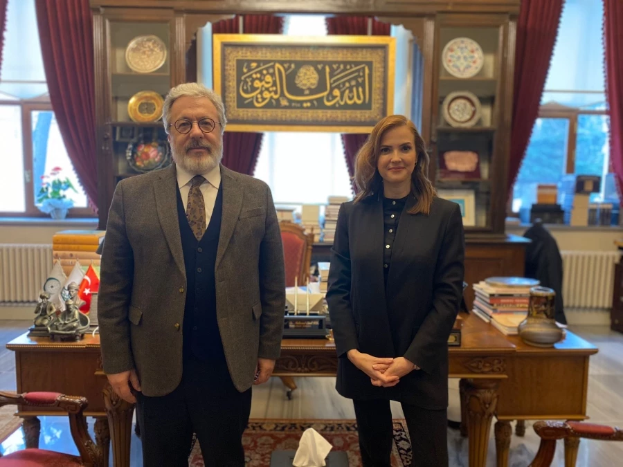 PROF. DR. MAHMUT EROL KILIÇ; 