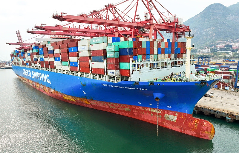 Çin limanlarındaki yükleme ve boşaltma miktarı 5,56 milyar tonu buldu