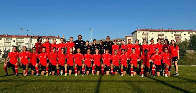 U19 ve U17 Kız Milli Takımları Erzurum’da hazırlanıyor