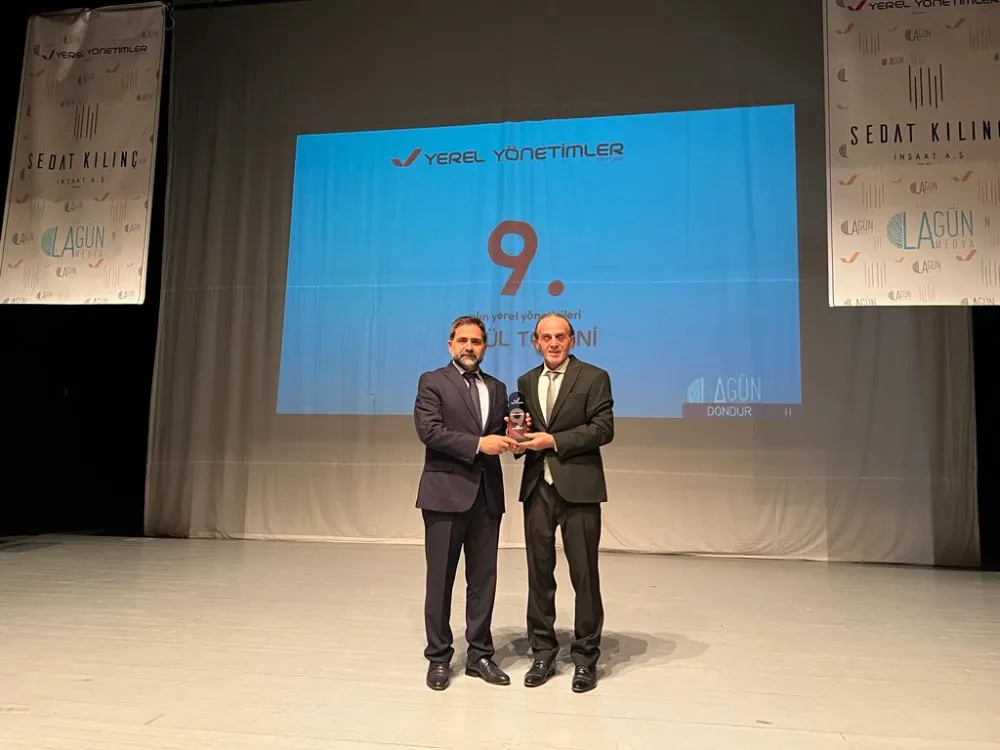 Dr. Mahmut Uçar ödüle doymuyor!