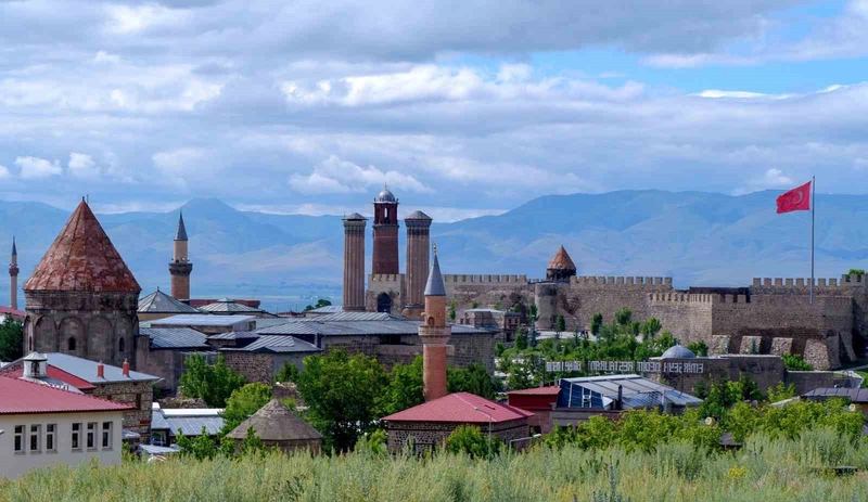 Erzurum’un yükselişini başlatan emir