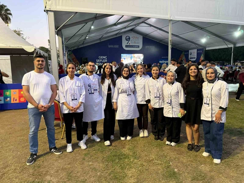 BEÜ öğrencileri Adana Lezzet Festivalinden üç dereceyle döndü