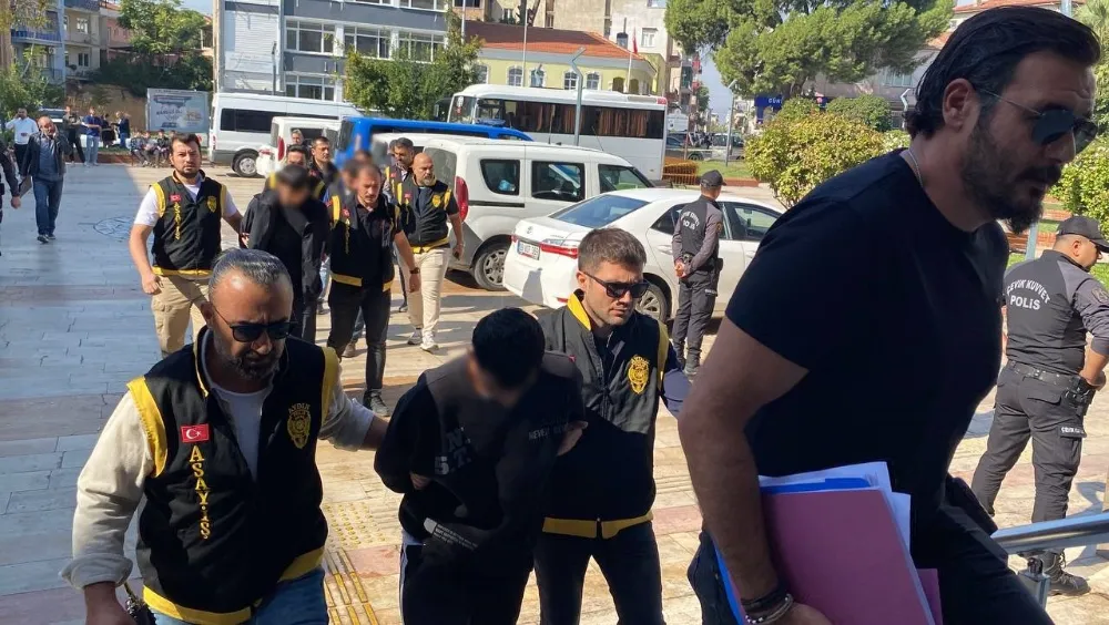  Kız arkadaşının abisi ve kuzenleri tarafından bıçaklandı