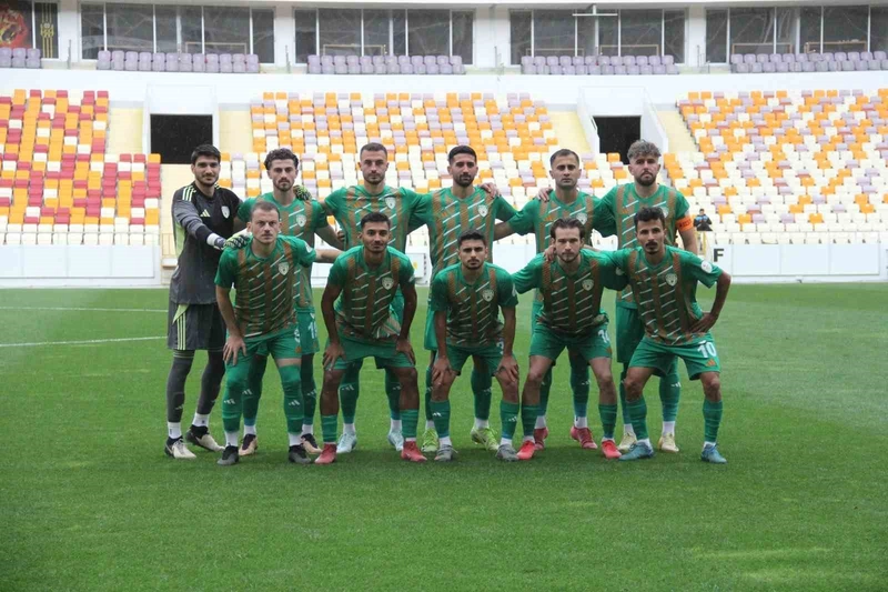 Yeşilyurtspor son dakikalarda ya üzülüyor ya seviniyor
