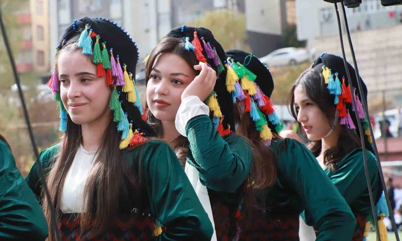Hakkari’de Cumhuriyet Bayramı coşkusu