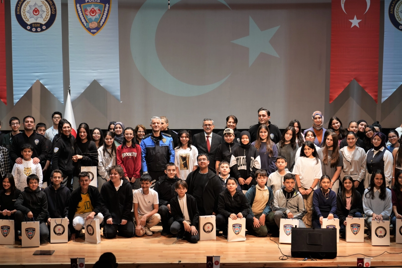 ÇOGEP ile Gençlere Destek, Kursiyerlere Sertifika