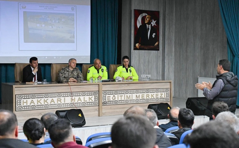 Emniyet Müdürü Ayata Şoför Esnafıyla Trafik Güvenliği Görüştü