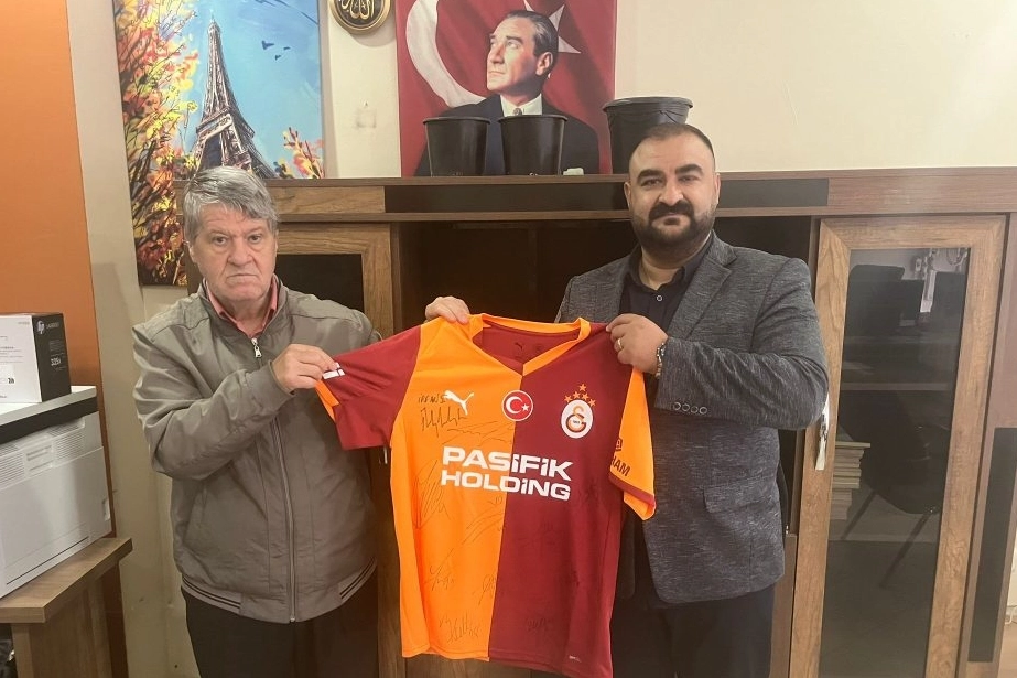 Galatasaraylı Futbolcular SMA