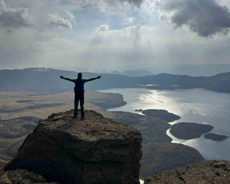 Vanlı dağcılar Nemrut Kalderası