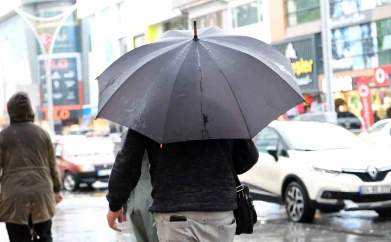 Erzincan ve Çevresinde Akşam Sağanak Yağış Bekleniyor