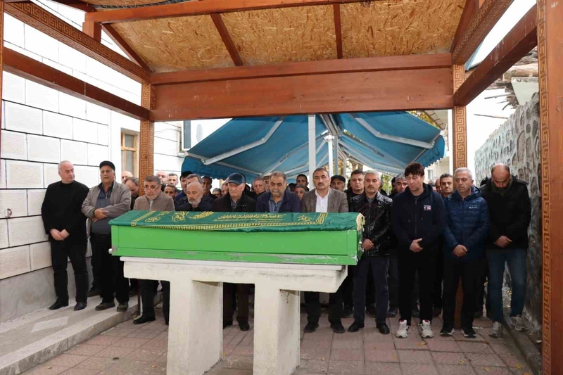 Eski Belediye Başkanı Reşat Yıldırım Son Yolculuğuna Uğurlandı