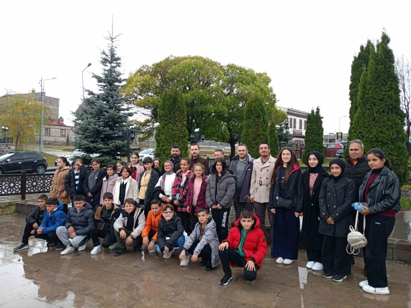 Aşkaleli Öğrencilerin Erzurum Gezisi: Tarih ve Kültürle Dolu Bir Gün
