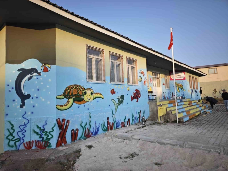 Van Güzel Sanatlar Lisesi anaokulunu renklendirdi