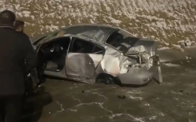 Van-Hakkari karayolunda trafik kazası: 2 yaralı