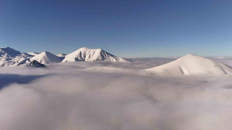 Palandöken Dağı Sisler İçinde Kayboldu