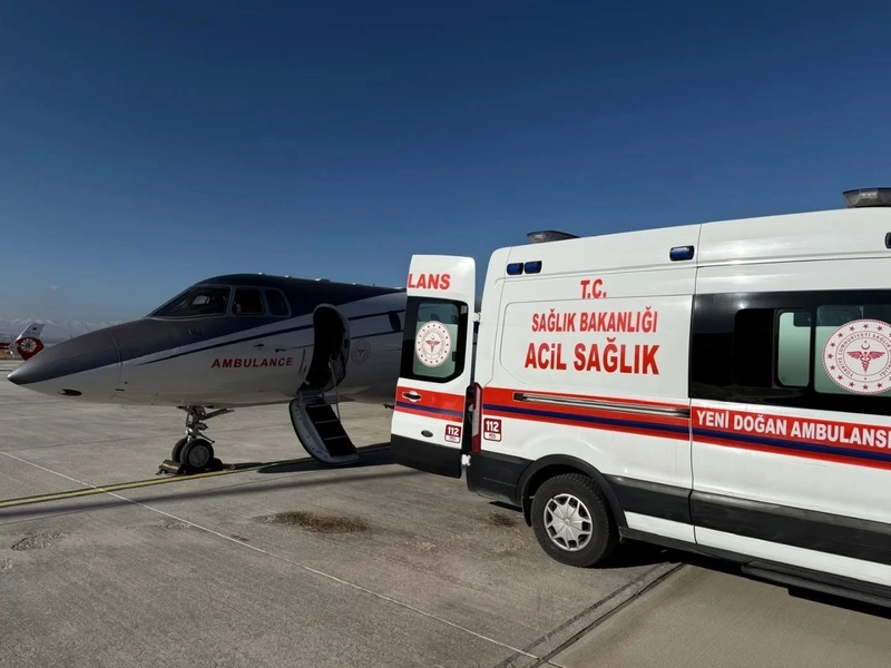Van’da Kalp Hastası Bebek Uçak Ambulansla İstanbul’a Sevk Edildi