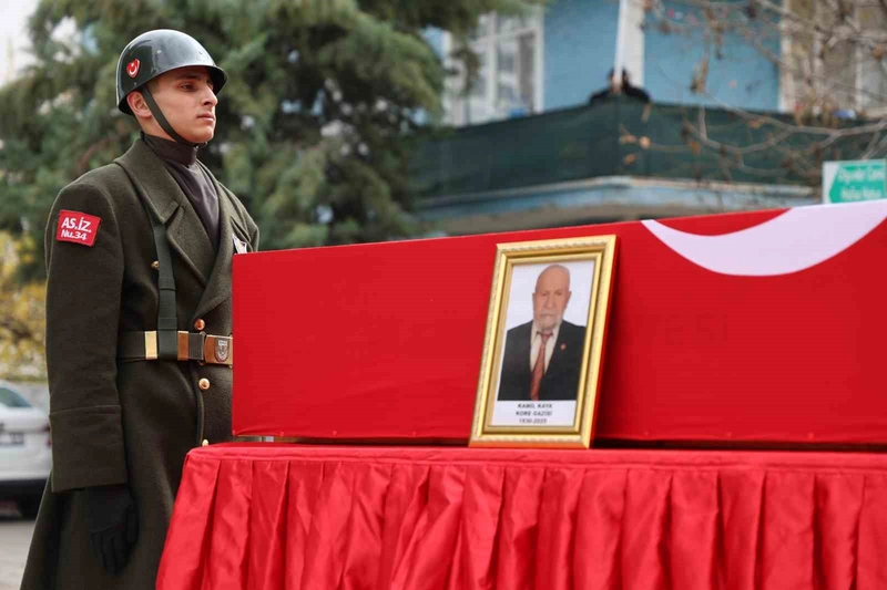 95 Yaşındaki Kore Gazisi Kamil Kaya Son Yolculuğuna Uğurlandı