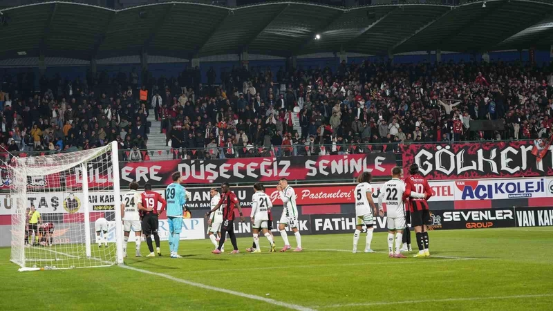 Vanspor FK, Sakaryaspor