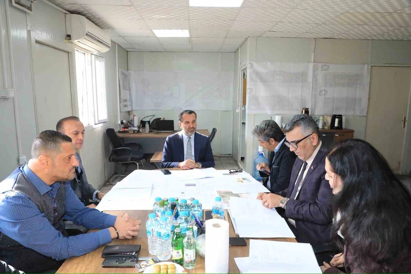 Başkan Şerifoğulları, tarihi öğretmenevinde çalışmaları inceledi