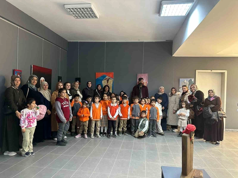 Modern Çoban Sergisi Sanatseverlerden Tam Not Aldı