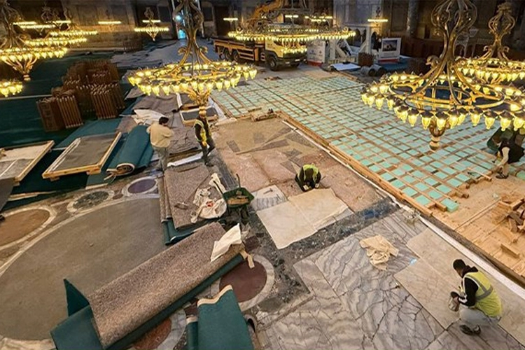Ayasofya Restorasyonunda Zemin Tahrip İddiaları Yalanlandı