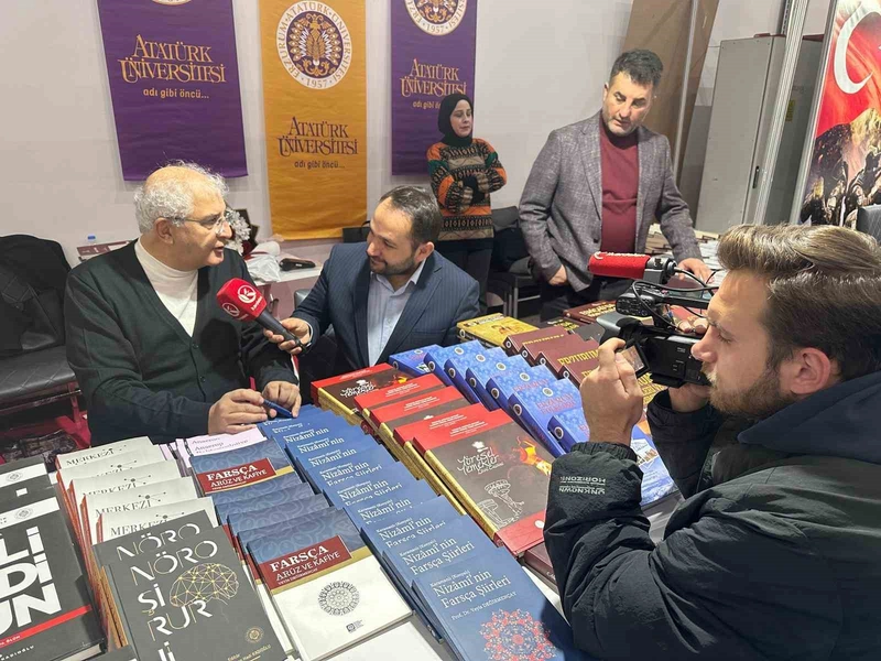 Prof. Dr. Hakan Kadıoğlu Erzurum Kitap Fuarı