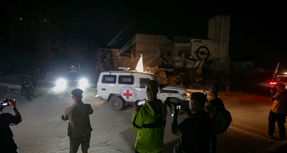 Hamas 3 esirin daha cenazesini İsrail’e teslim etti