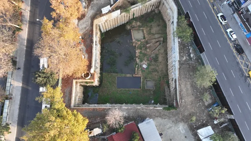 Beşiktaş’taki tarih fışkıran kazı alanı göle döndü