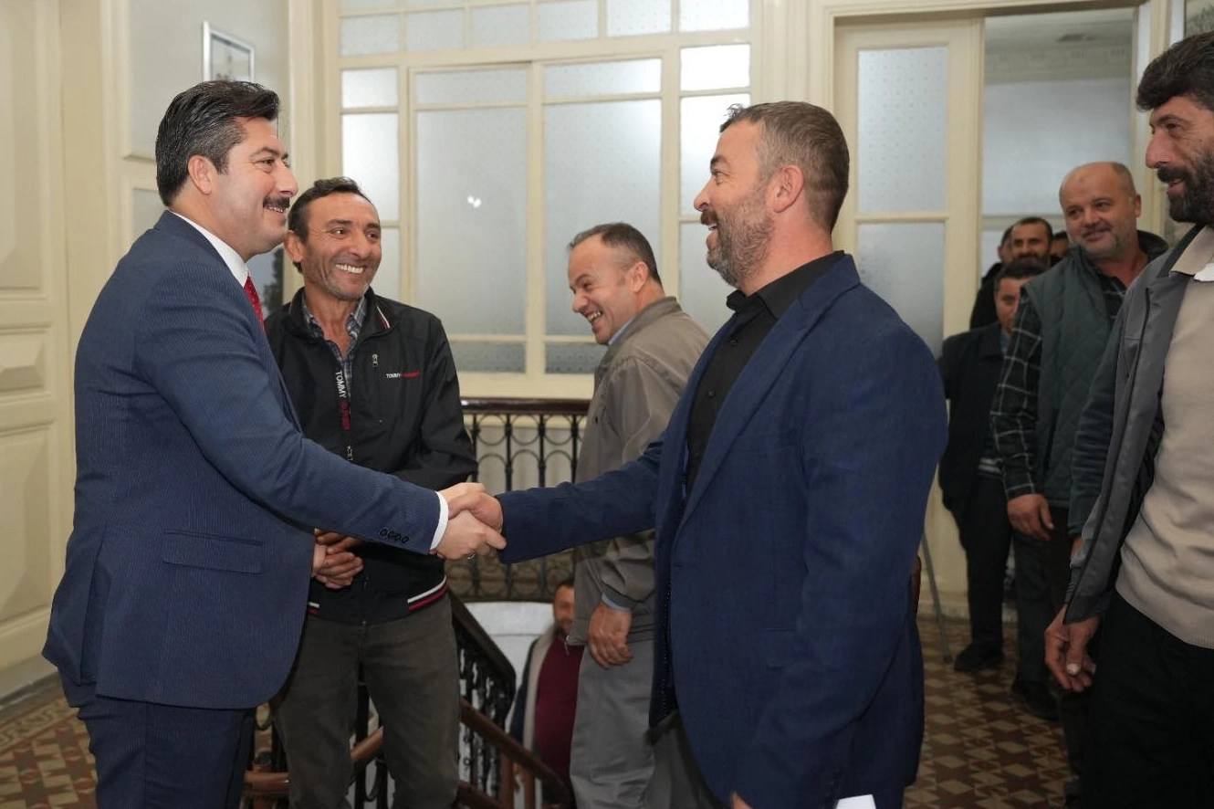 Mahmudiye Sakinleri Başkan Özel