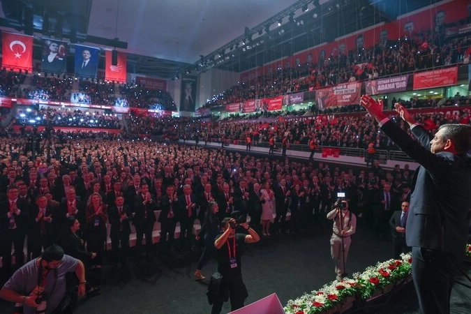 Özgür Özel: Muhalefetteki Son Kurultay