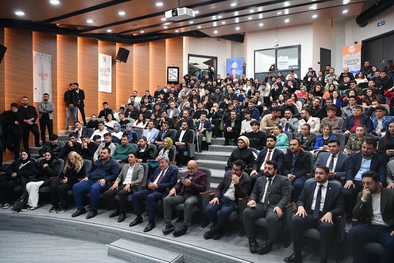 Kayserili Gençlerle Gelecek Buluşması