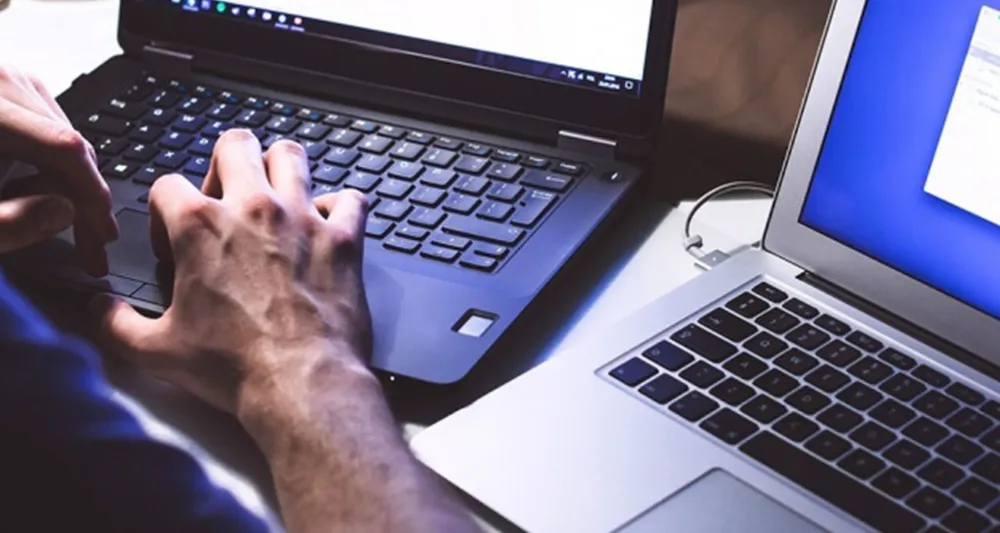 CHP’nin Bilgi İşlem Sorumlusu gözaltına alındı