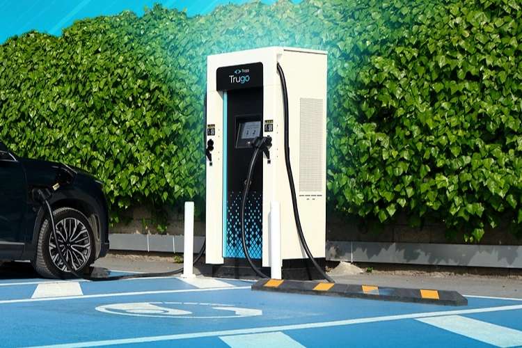 Trugo Üçüncü Ay da Zirvede