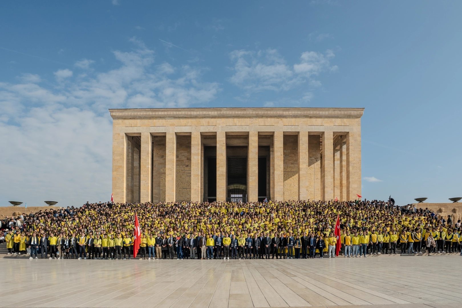 4.500 Fenerbahçeli Genç Ata