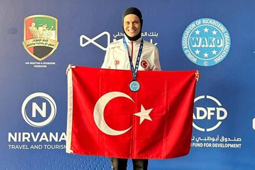 Sakaryalı Kick Boksçu Ayşe Kaplan Dünya Üçüncüsü Oldu