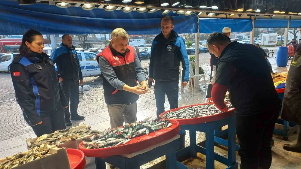 Denetim geldi, gerçek ortaya çıktı: Tezgahtaki balık 