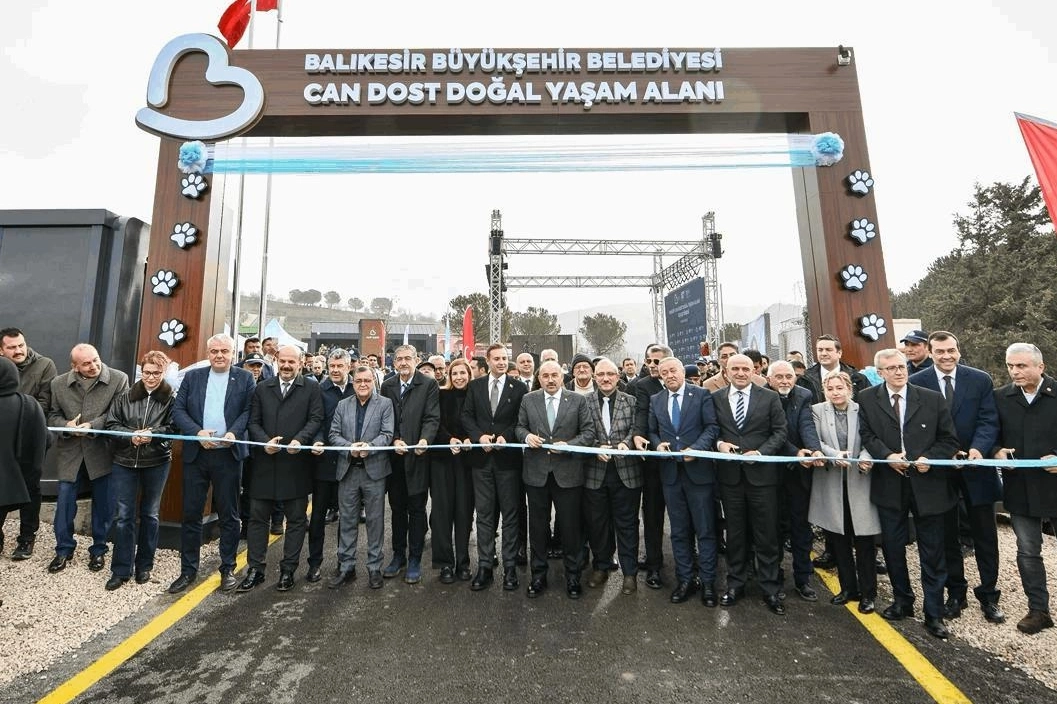 Balıkesir’de Sokak Hayvanları İçin Dev Yaşam Alanı Açıldı