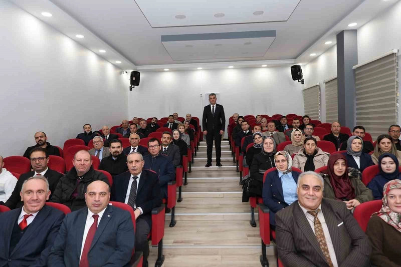 Erzurum’da Özel Okul Yöneticileri Zirvesi Düzenlendi