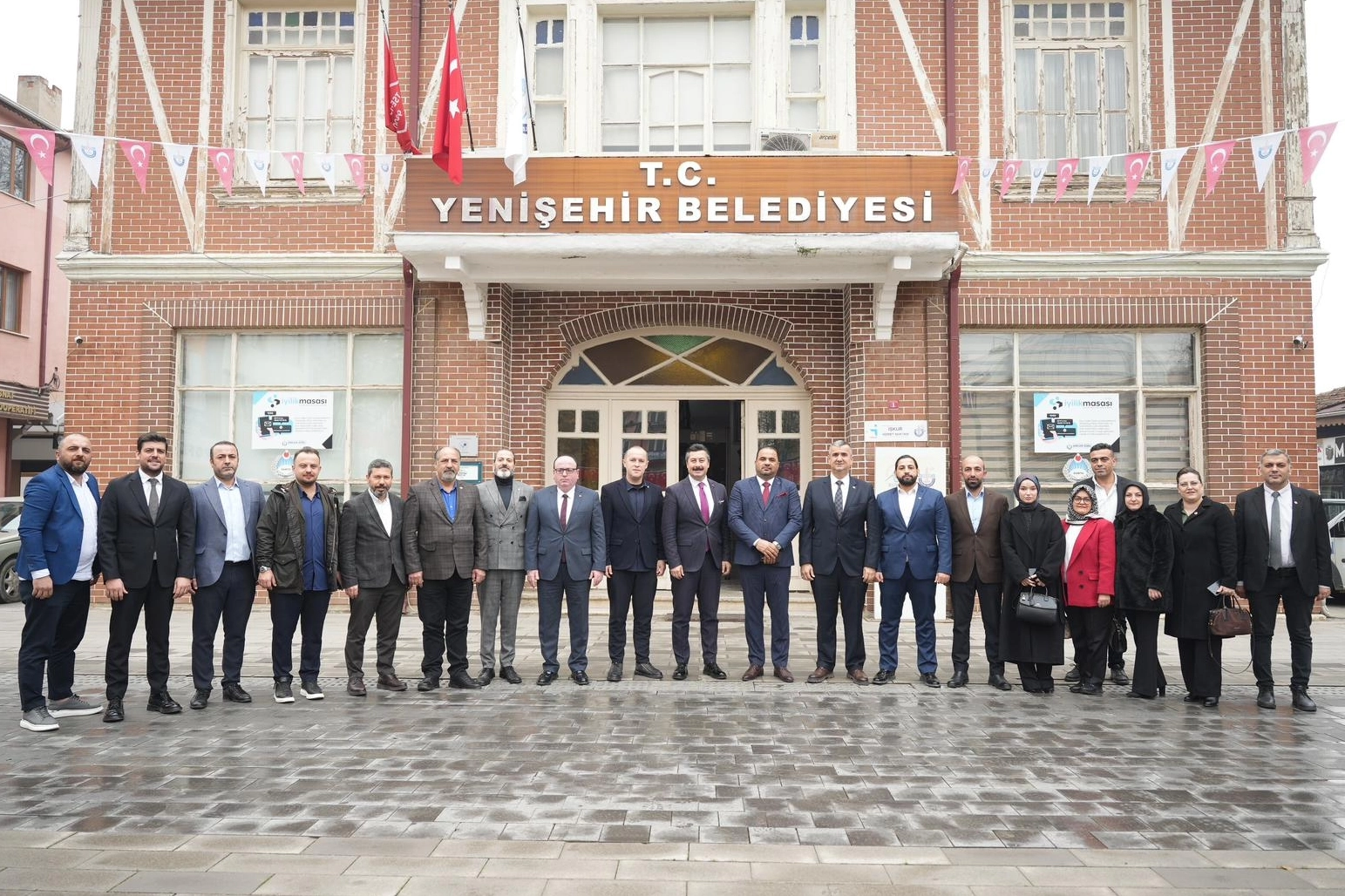 Yenişehir, Libya ve Afrika