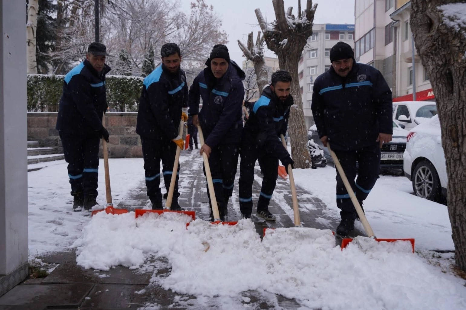 Yakutiye’de Karla Mücadele Çalışmaları Başladı