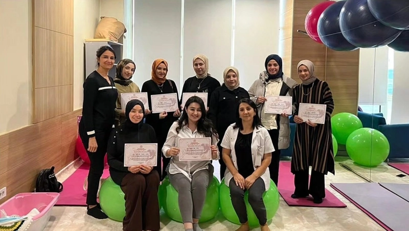 Erzurum Şehir Hastanesi Gebe Okulu Yeni Mezunlarını Verdi