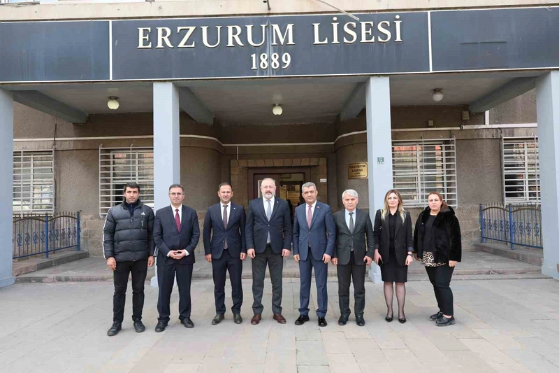 Prof. Dr. Ersin Karaman Mezun Olduğu Erzurum Lisesi