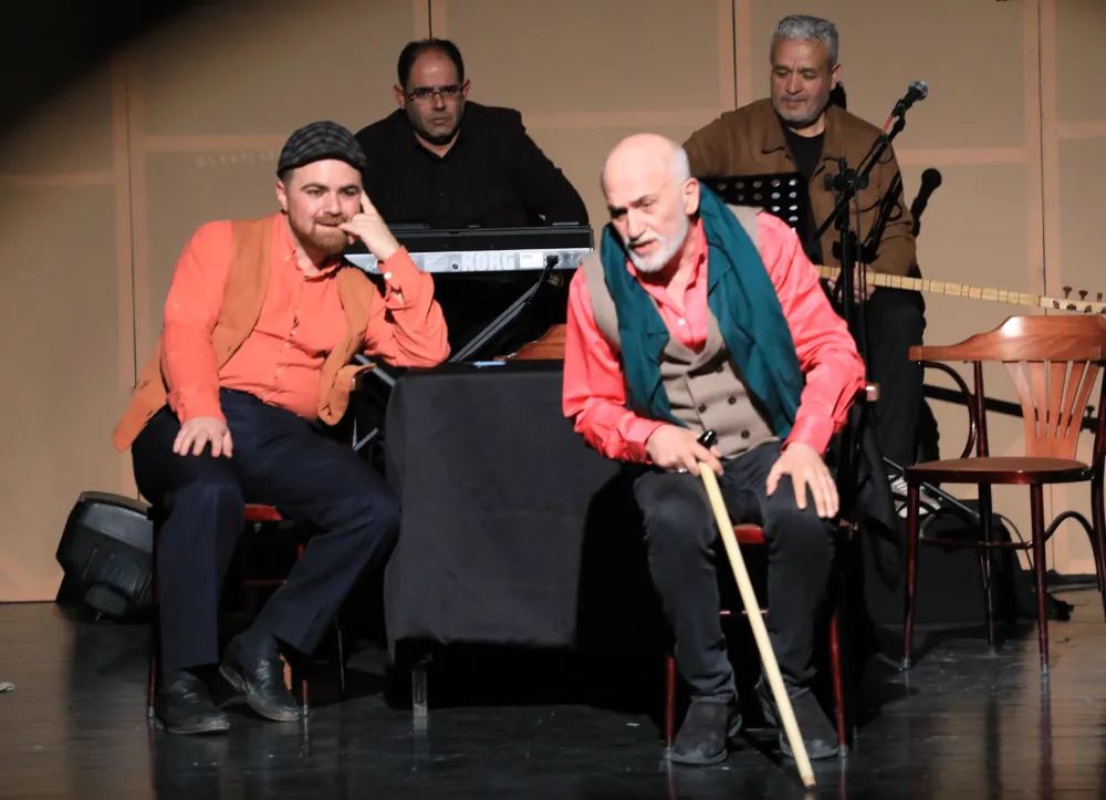Şehir Tiyatrosu’nun Yeni Oyunu ‘3 Kuşak Erzurum’ Yoğun İlgi Gördü