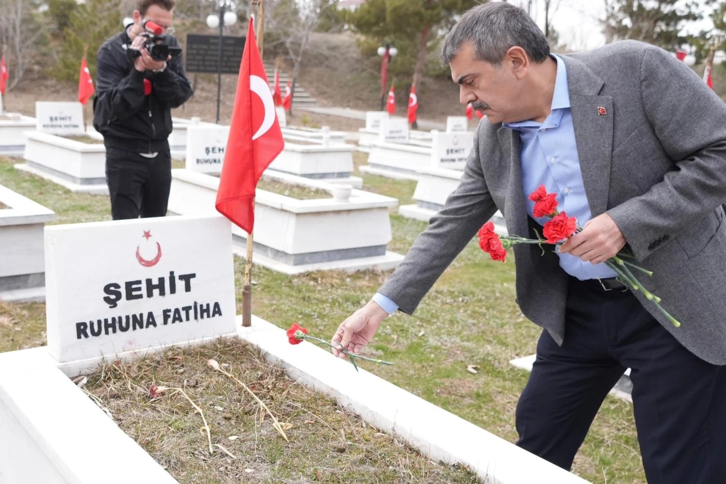 Bakan Tekin